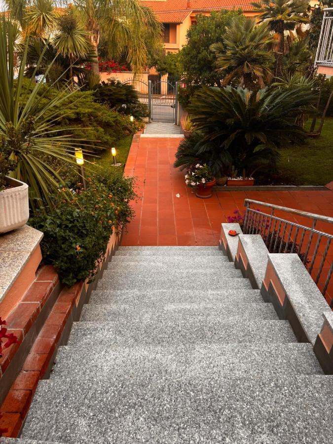 Tony Home Olbia Bagian luar foto